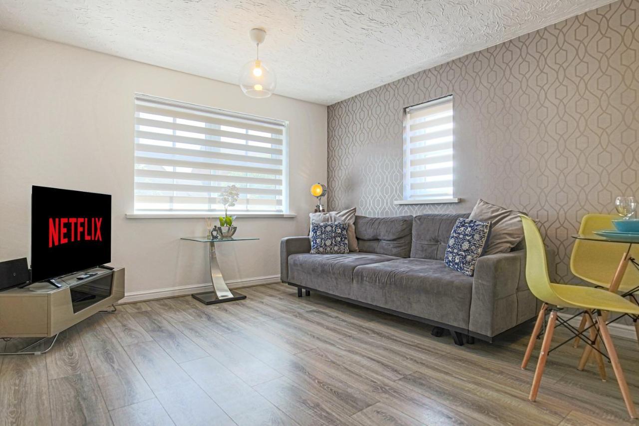 Delightful 2 Bed Apartment For Bicester Outlet Shopping By Platinum Key Properties Buitenkant foto