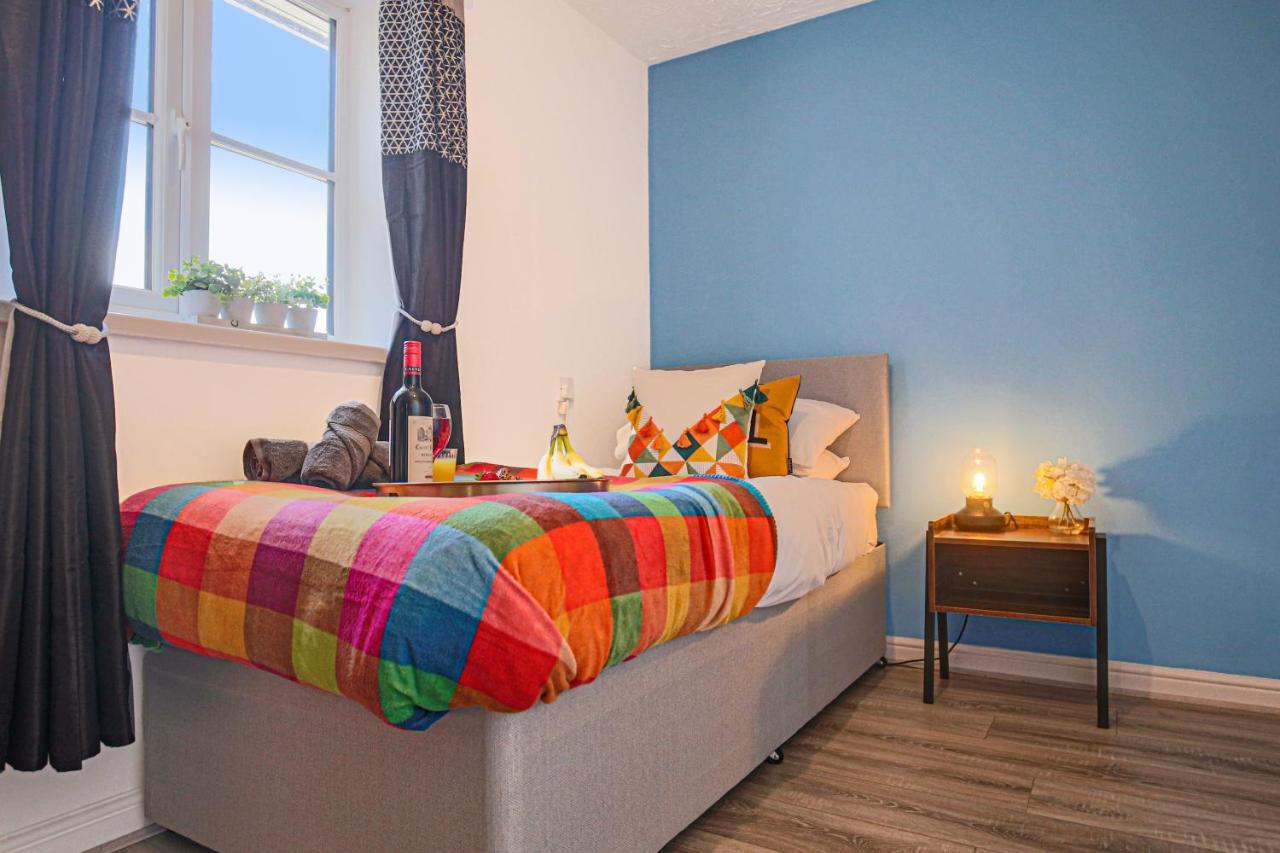 Delightful 2 Bed Apartment For Bicester Outlet Shopping By Platinum Key Properties Buitenkant foto