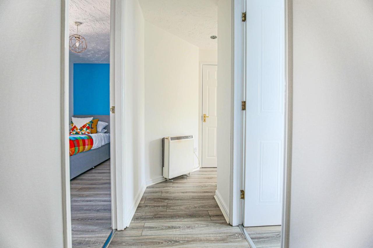 Delightful 2 Bed Apartment For Bicester Outlet Shopping By Platinum Key Properties Buitenkant foto