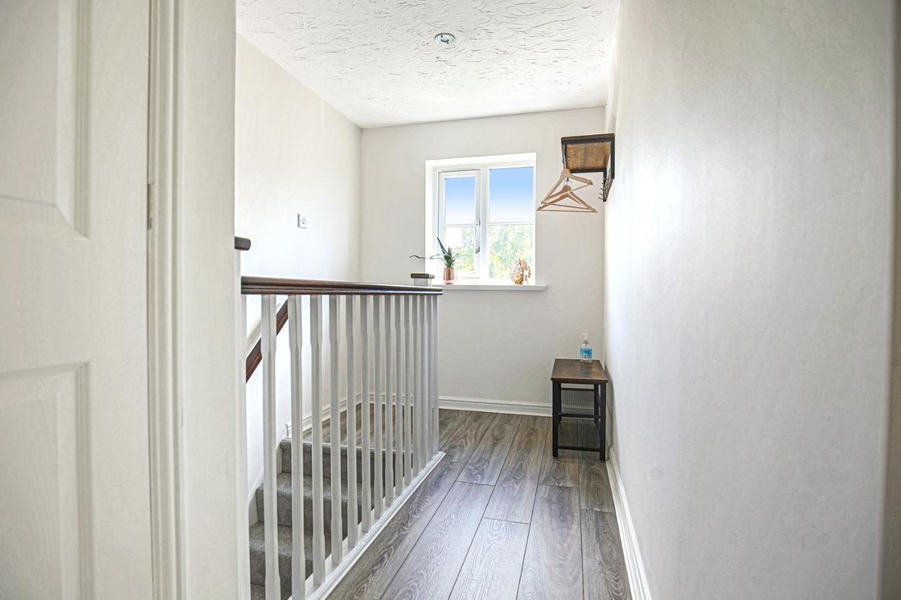 Delightful 2 Bed Apartment For Bicester Outlet Shopping By Platinum Key Properties Buitenkant foto